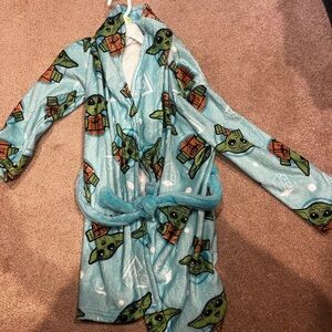 Baby Yoda Grogu bathrobe Size 7/8